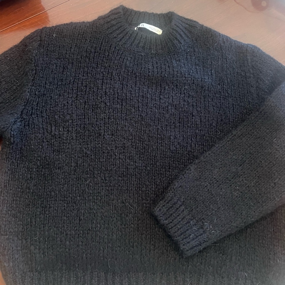 Zara Women's Charcoal Knit Crewneck Sweater